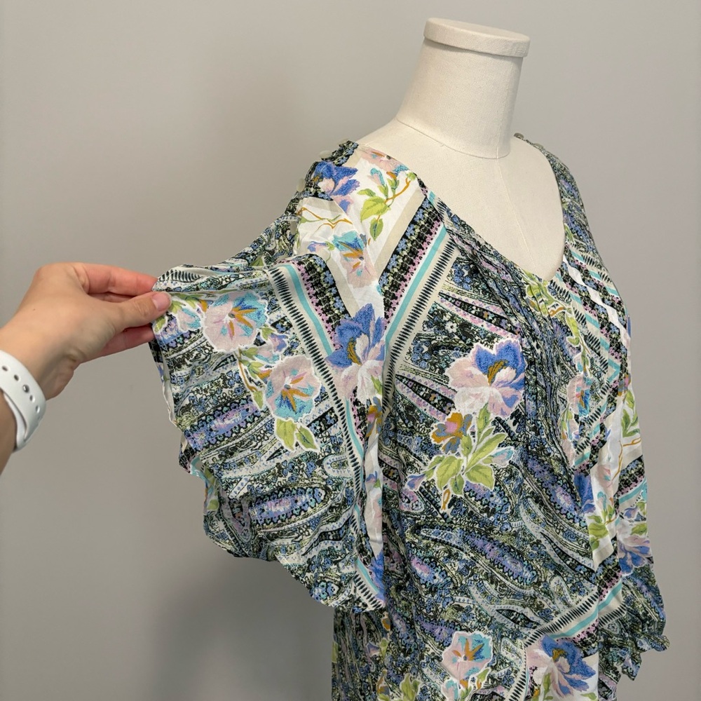 Anthropologie Maeve Maya Floral Flutter Sleeve Blouse Button Shoulder Size 6 - Picture 7 of 14